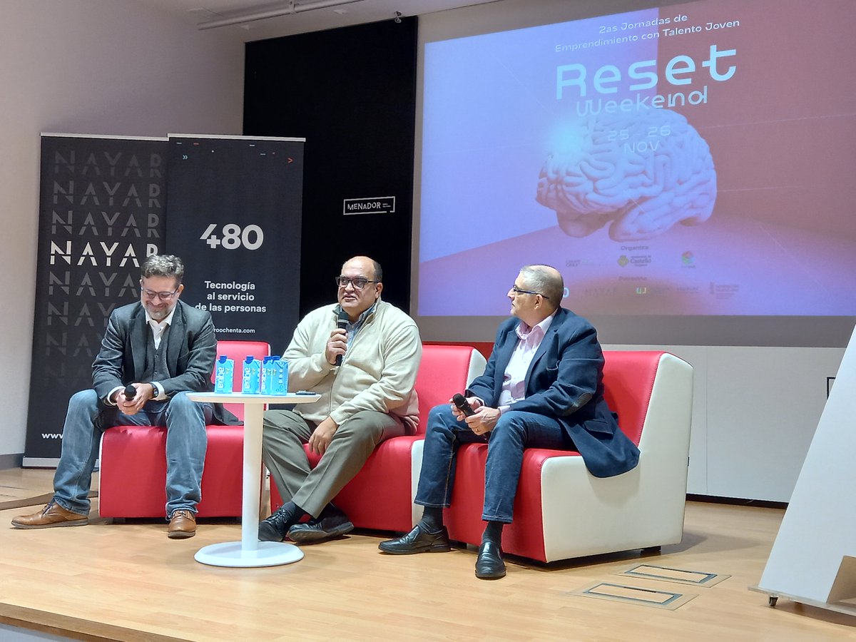 CEEICastellon's tweet photo. Hoy hemos estado en el arranque de @ResetW #ResetWeekend, de la mano de nuestra compañera Amada Ahicart. Es un placer como siempre acompañar a los emprendedores que tienen esa ilusión, valentía y motivación, y acompañar a las instituciones para conseguir el objetivo común. https://t.co/2kzRWCeL5X