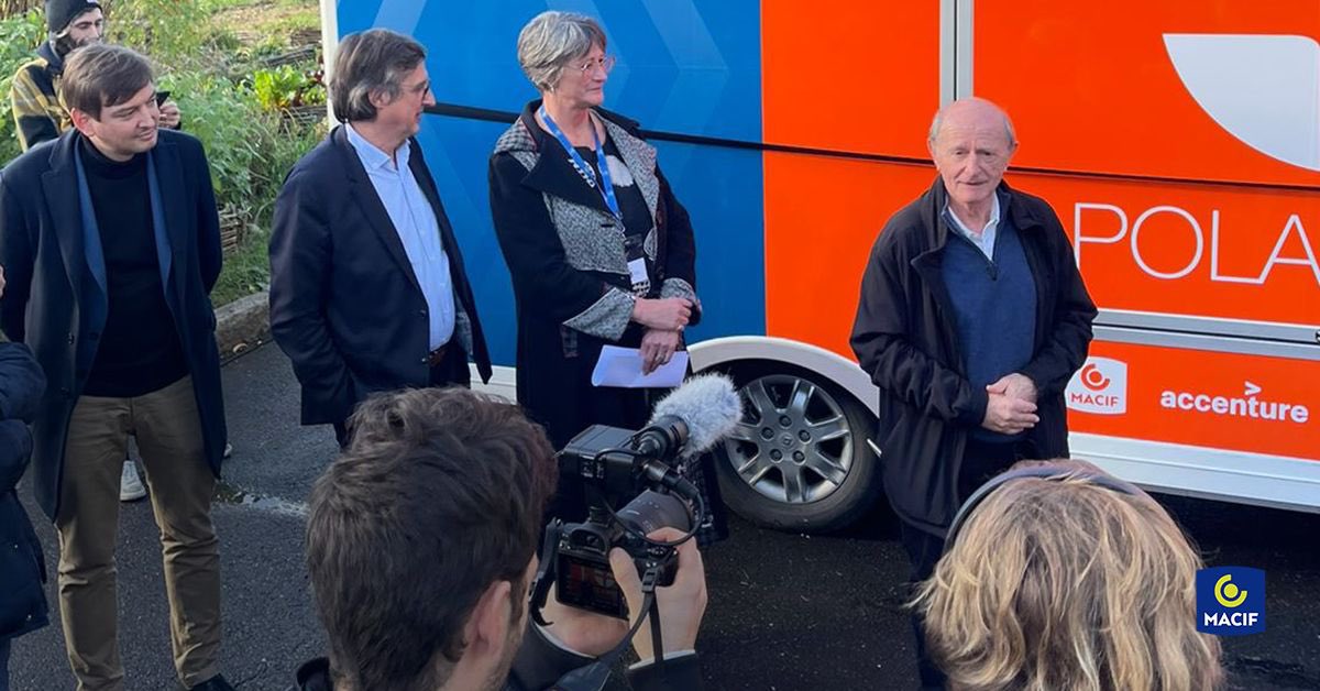 MacifAssurances's tweet photo. 🙌 Inauguration du PolarPODibus, projet phare du programme pédagogique de l’expédition #PolarPod en présence du Dr @jletienne 🌍

🔍 Pour en savoir plus sur la station #océanographique Polar Pod 👉 https://t.co/Wh4GBv9r6M

@PolarPodExpe #UT2022 #PEA2022 https://t.co/5JKEAsn6uX