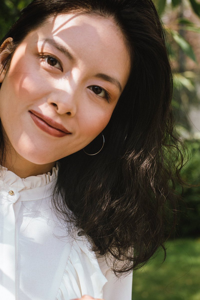 AlohaGLUE's tweet photo. Check out our friend’s @MYJBeauty Xmas bundle💄 

Shop: https://t.co/1NOHfYK9kd

Photography: @ZarinaHolmes 
MUA: @JamesonJuwily 
Stylist: @salinachristmas 
Model: Leah Wei Mao
Production: @AlohaGLUE 

💋
#xmasgifts 
#beautygifts https://t.co/4uocunqIOn