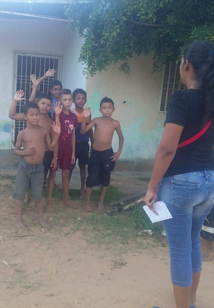 IdennaZulia's tweet photo. Equipo de @IdennaZulia promociona los “Programas Preventivos” del #EnteRector , asimismo, invitamos a los NNA a formar parte de las brigadas  en la comunidad “Paraíso Norte” en #Maracaibo #Zulia @NicolasMaduro @ConCiliaFlores @pestana_jl @RaviciniLu @JacquelinePSUV @Mippcivzla https://t.co/EBZDeFTEYP