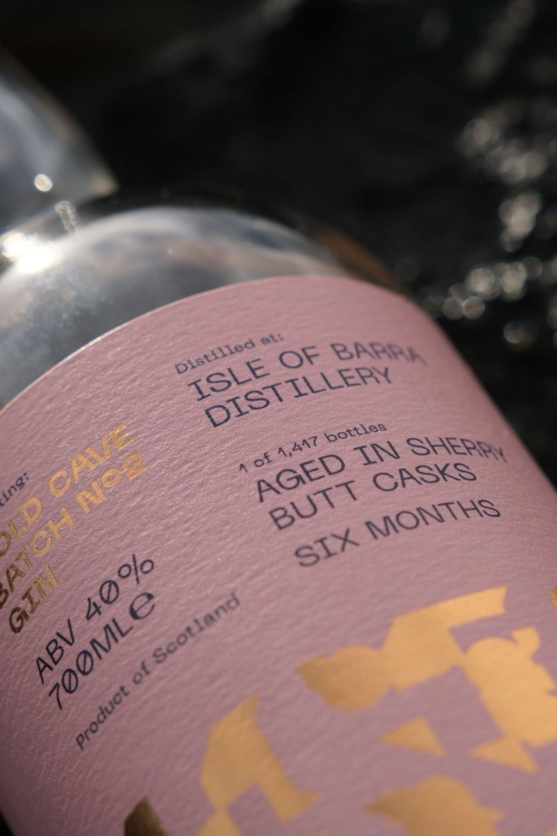 NSDLabels's tweet photo. Isle of Barra Gold Cave, Batch No. 2 Gin🍸
This limited-edition label utilised gold foil printed on a Fasson Cotton Touch Plus base to create a luxurious tactile effect.
#isleofbarradistillery #hpindigo #digicon3 #digitalprint #printanddesign #design #graphicdesign https://t.co/vUbJGOshlj