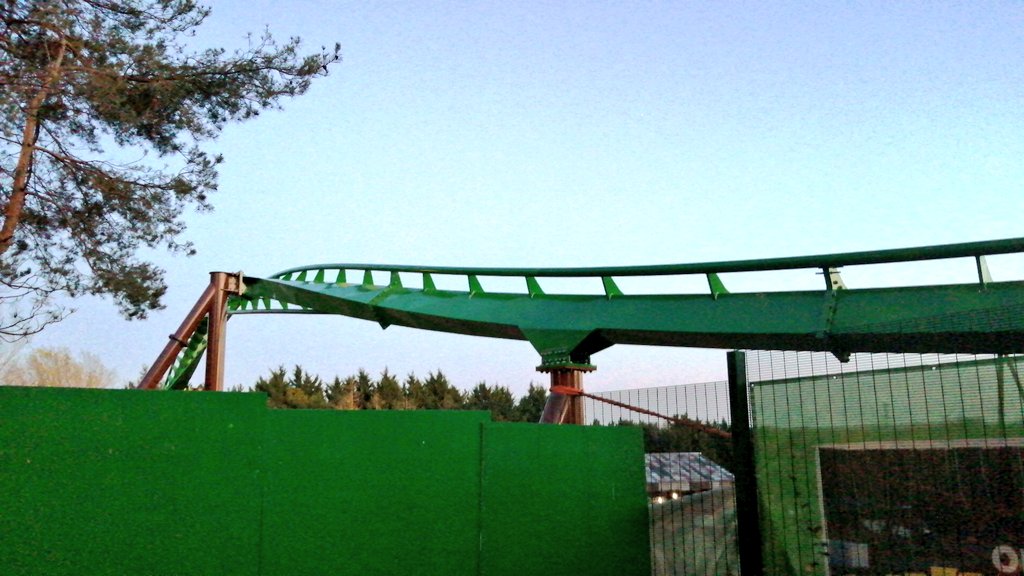 Chessington Buzz tweet media