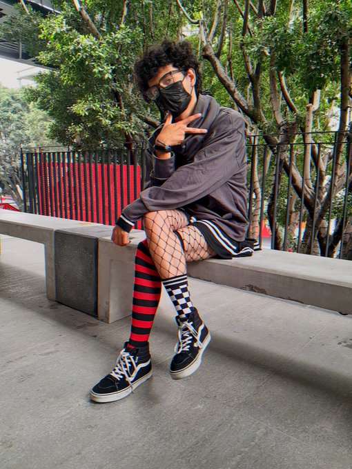 1 pic. Chillin' at the mall ??

#Femboy #femboyfriday #FIFAWorldCup #Qatar @qatar @QatarembassyMex https://t