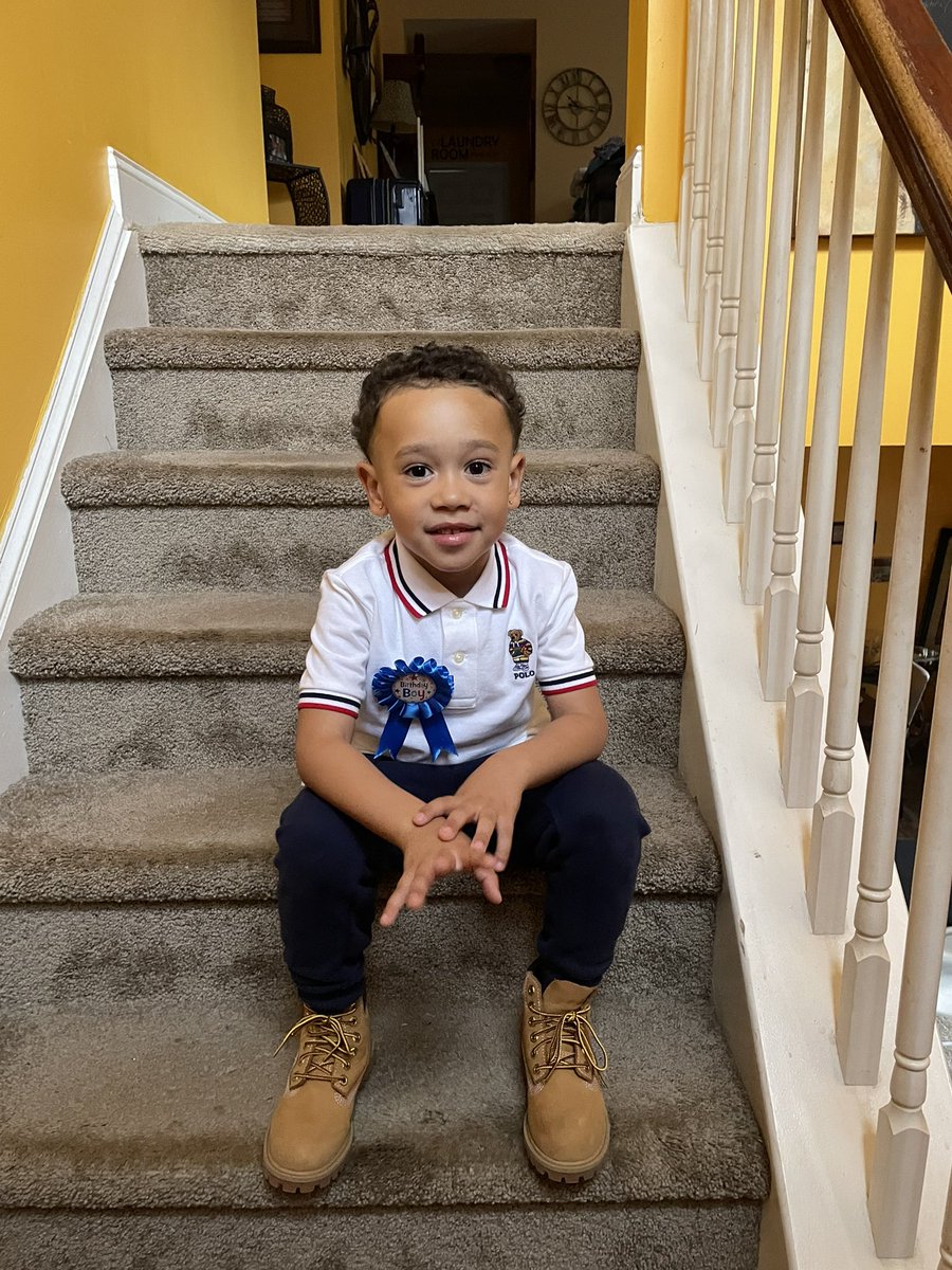 cece_glo_in's tweet photo. Handsome Self πππ #finally5 https://t.co/KX1Np39XWS
