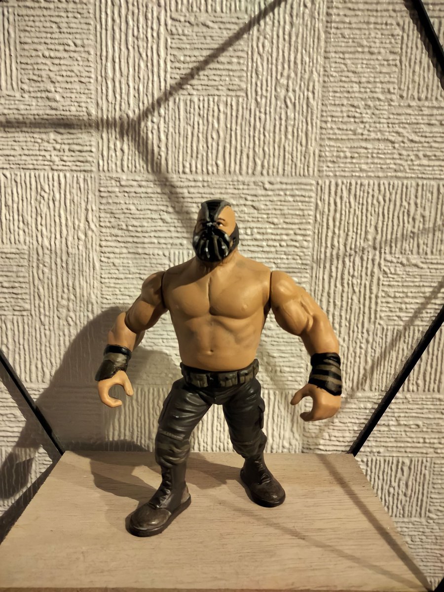 Bane .... commission 
#hWoOfficialPage 
#hwofigurefriday
<a href="/hWoOfficialPage/">#hWo Hasbro World Order</a>