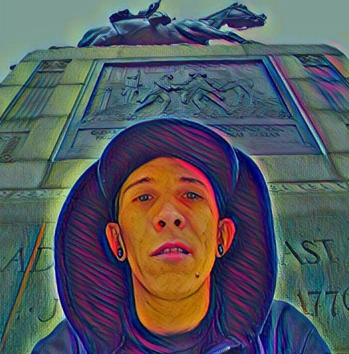 Beau_Lean_'s tweet photo. TIS I, #UrielMahdi in #RodneySquare, at the feet of #AmericanRevolutionaryLeader #CaesarRodney. Atop the #PublicSquare &amp; #historicdistrict in #downtown #WilmingtonDelaware. #DigitalArt #photooftheday #Photographer #Artist #ArtistsOnTwitter https://t.co/UVDtzi1pkA