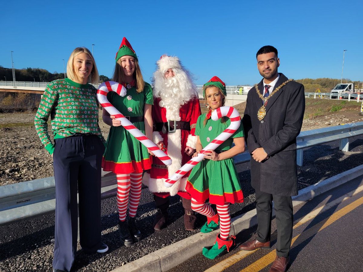 SoTCityCouncil's tweet photo. It’s beginning to look a lot like Christmas! 🎅 
We are hosting a FREE Santa Dash across the brand new Etruria Valley Link Road on Sunday, December 18. Dust off your Santa hats and Christmas jumpers and join us by signing up today! 
Visit https://t.co/6VE8PdMNBc for more details. https://t.co/TN1J4dYqdO