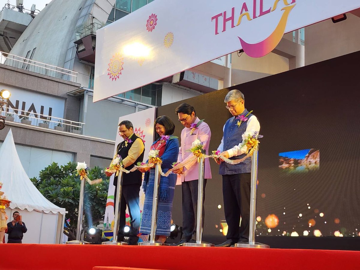 ThailandinIndia's tweet photo. Amb Pattarat presided over the Opening ceremony of the Amazing Thailand Fest 2022, together with TAT Executives. The event will be held until 27 Nov at Select City Walk. 
#thailandinindia
#amazingnewchapter https://t.co/KWrzlHFsPP