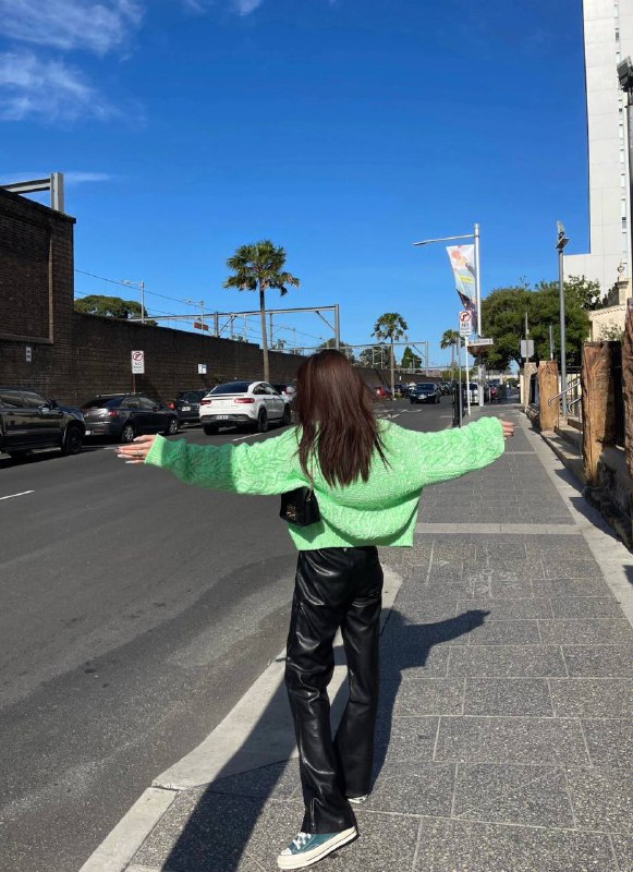 Jennife29417446's tweet photo. You may not control all the events that happen to you, but you can decide not to be reduced by them https://t.co/jZ6jeZVMi6