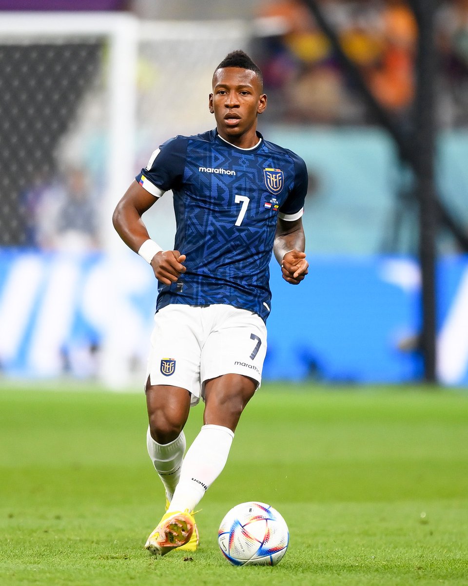 classicshirts's tweet photo. One of the shirts of the tournament? 🔥 https://t.co/sjrb9oZSJi