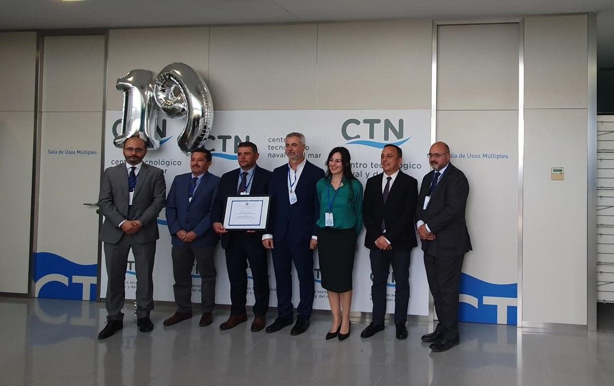SAESoficial's tweet photo. 🇪🇸 El director del @infoRMurcia, Joaquín Gómez, ha inaugurado hoy la nueva Oficina Acelera Pyme del @CTNInnova de Cartagena. La labor del #CTN, que celebra también su decimonoveno aniversario, ha sido reconocida recientemente a nivel nacional con el #premio #JACUMAR 2022. https://t.co/b5ZLVrVljI