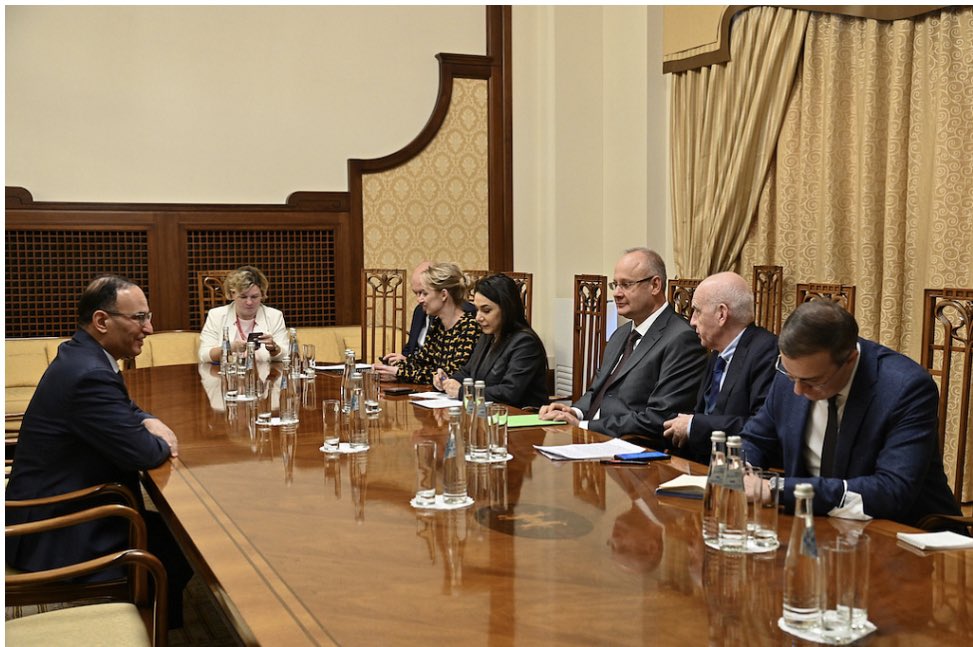 السفير منصور العتيبي يجتمع بمستشار الرئيس الروسي للشئون الاقتصادية السيد/ كابيكوف 
لبحث سبل التعاون لتعزيز العلاقات الثنائية بين البلدين