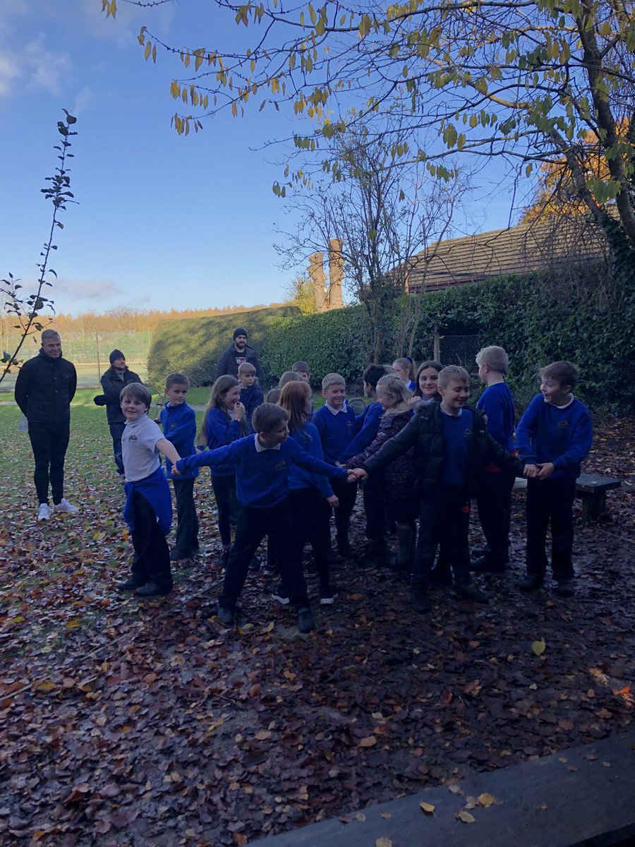 MosesLeanne's tweet photo. @SychdynSchool Diolch yn fawr iawn to all the parents who came to Dosbarth Clwyd’s Lost Words Trail this afternoon. The children thoroughly enjoyed leading the trail, showcasing their learning &amp; enjoying a siocled poeth with you! Thank you for all your lovely feedback 🍃🍂🌲🍁🌿 https://t.co/7wM680Y8iL