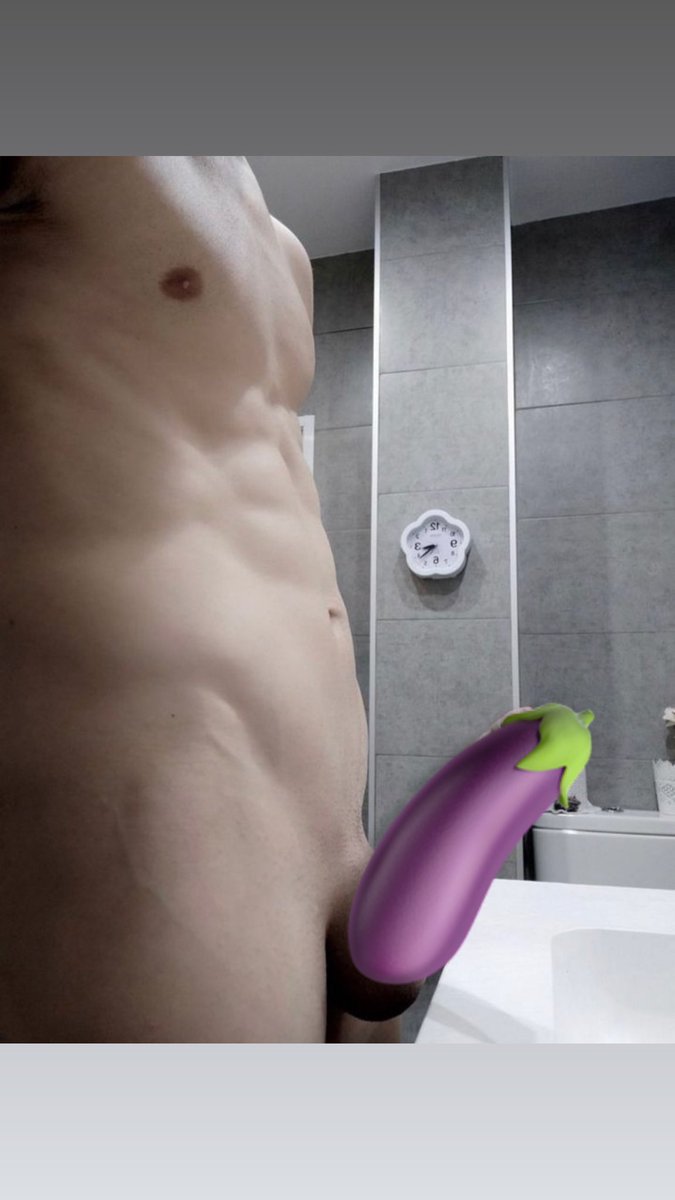 heteroseng4's tweet photo. ¡Ya tenemos a nuestro primer hetero engañado! ¿Queréis ver el pollón que tiene Javi? 50% de descuento para los primeros 20 suscriptores, no dejes perder esta oportunidad. 
https://t.co/rRIdj42sMs https://t.co/ZsnX6koMCr