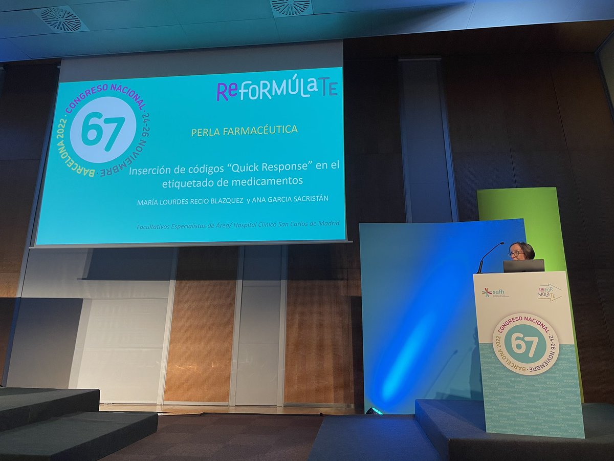 farmaciaclinico's tweet photo. La Dra. Recio en #perlassefh @67CongresoSEFH @sefh_ #ReEncuentroSEFH #somosclinico #FarmaciaHospitalaria códigos QR para mejorar la #trazabilidad #medicamentos 👌 https://t.co/xCNnvdEHEi