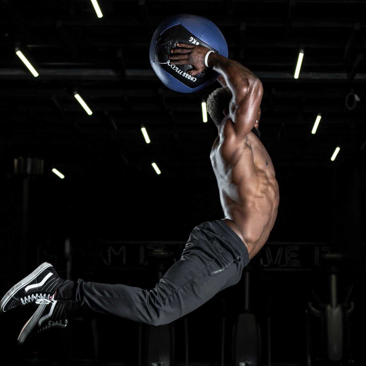 "I've been trusted to take the game-winning shot and missed. I've failed over and over and over again in my life. And that is why I succeed."

-Michael Jordan

📌 Like and follow OK Cryo for more!

#Health #Cryotherapy #Pain #Muscle #Athlete #Motivation #Quotes #MichaelJordan