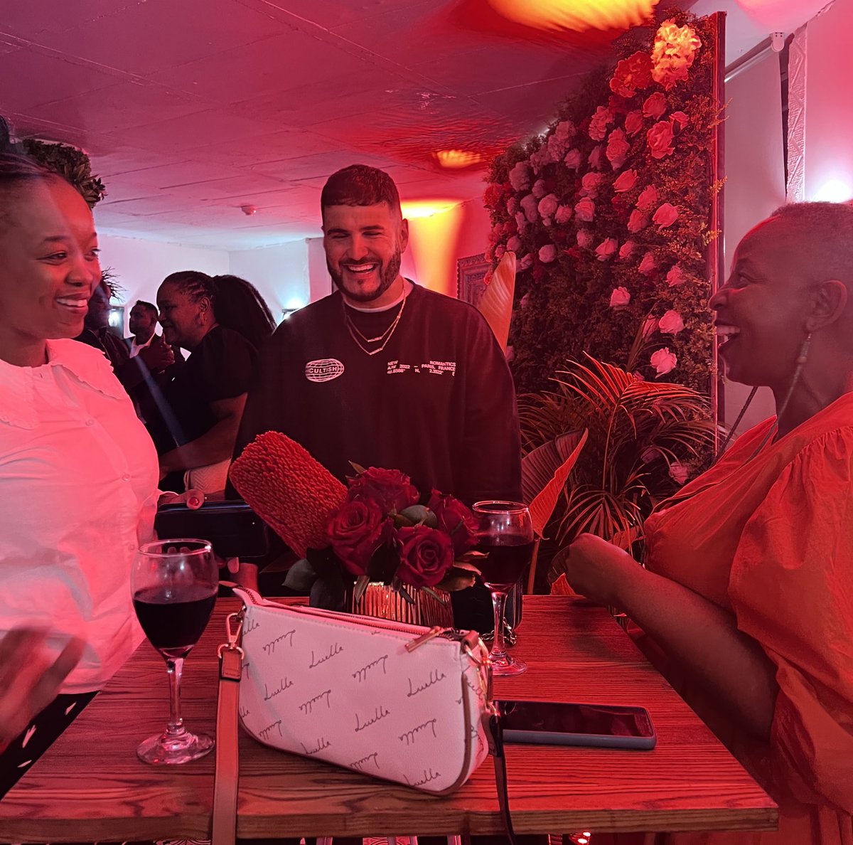 Vodacom's tweet photo. The night weβve been waiting for is finally hereππ½πΊπ½. Itβs almost time for #IndoorWithJSomething π€πΆ.
In the meantime weβre treating our RED customers to an intimate meet-eat-and-greet with @JSomethingmusic.
#VodacomRED #SwitchToRED https://t.co/tsRu4Qj8im
