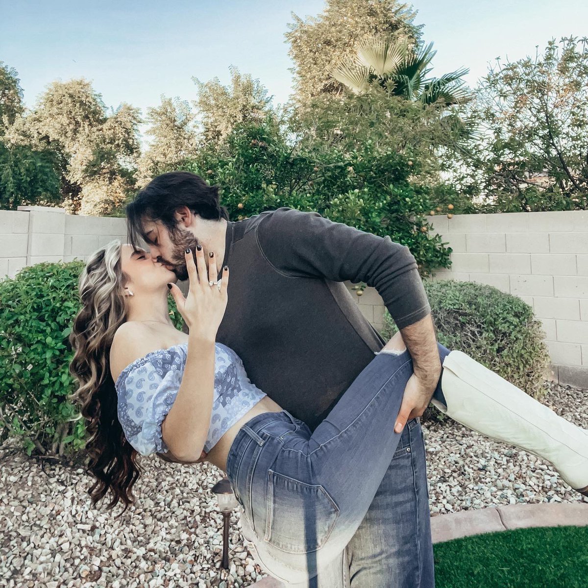 allisonnxtaylor's tweet photo. I guess I never let twitter know I’m engaged with a new puppy 🫶🏼💍 feeling…. Thankful 🤪 https://t.co/2s8a2WJeZV