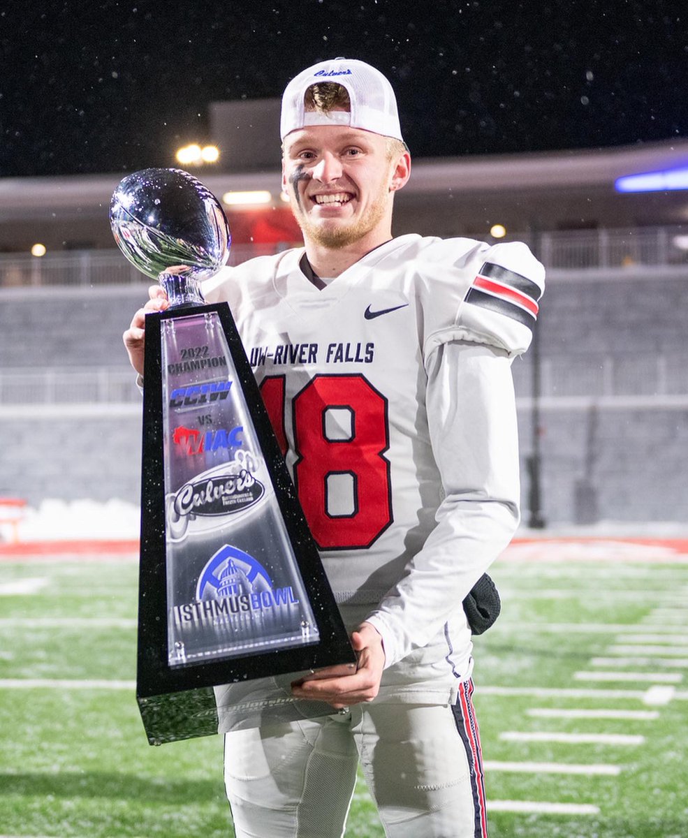 AJ_Morrison3's tweet photo. B2B💍💍 https://t.co/siSq4nH3ev