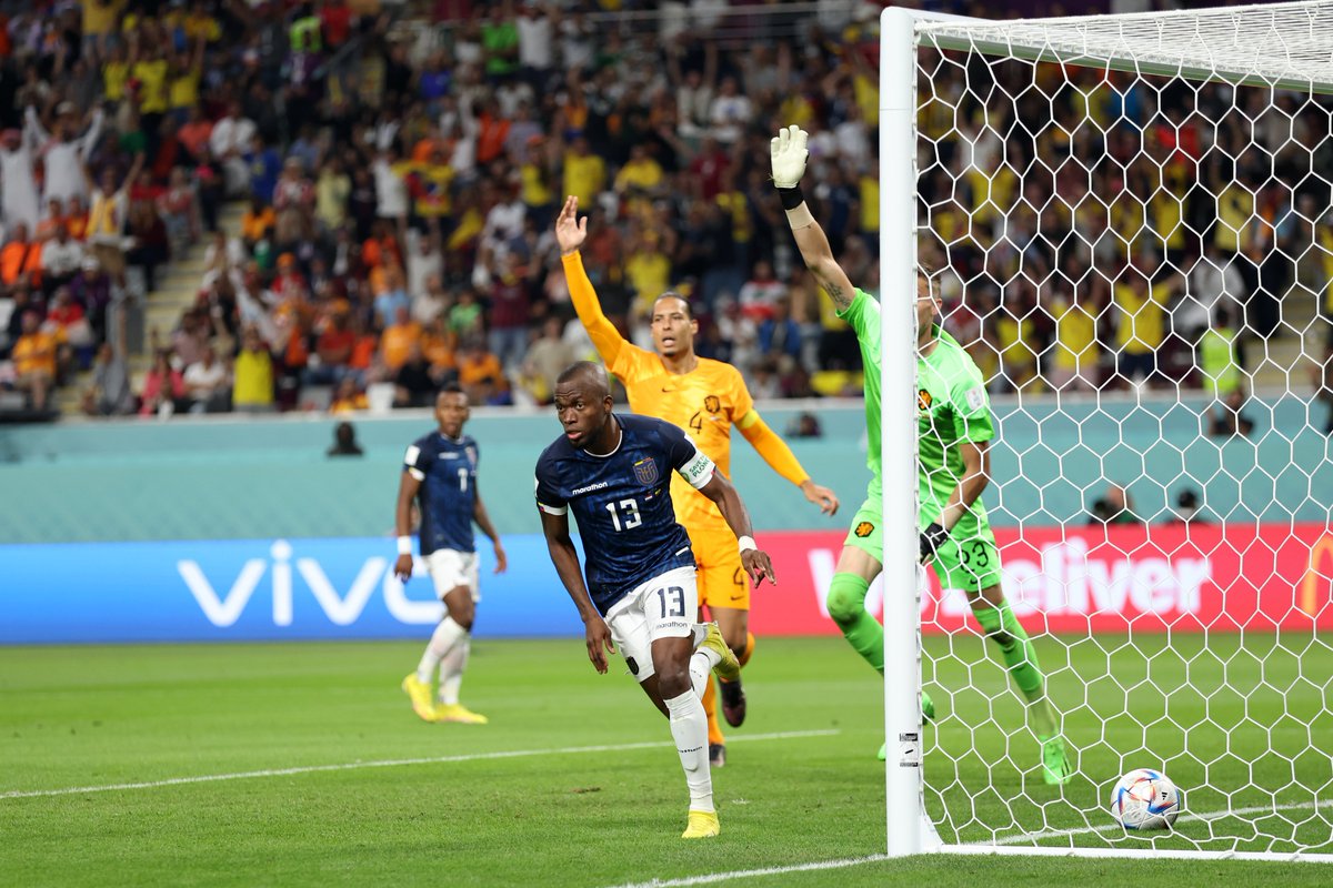 sopitas's tweet photo. 🇳🇱 1-1 🇪🇨 | 49'

¡Gol de Ecuador! Enner Valencia consigue el empate #Qatar2022 #Qatar22XSopitas https://t.co/uEAKnXwaLd