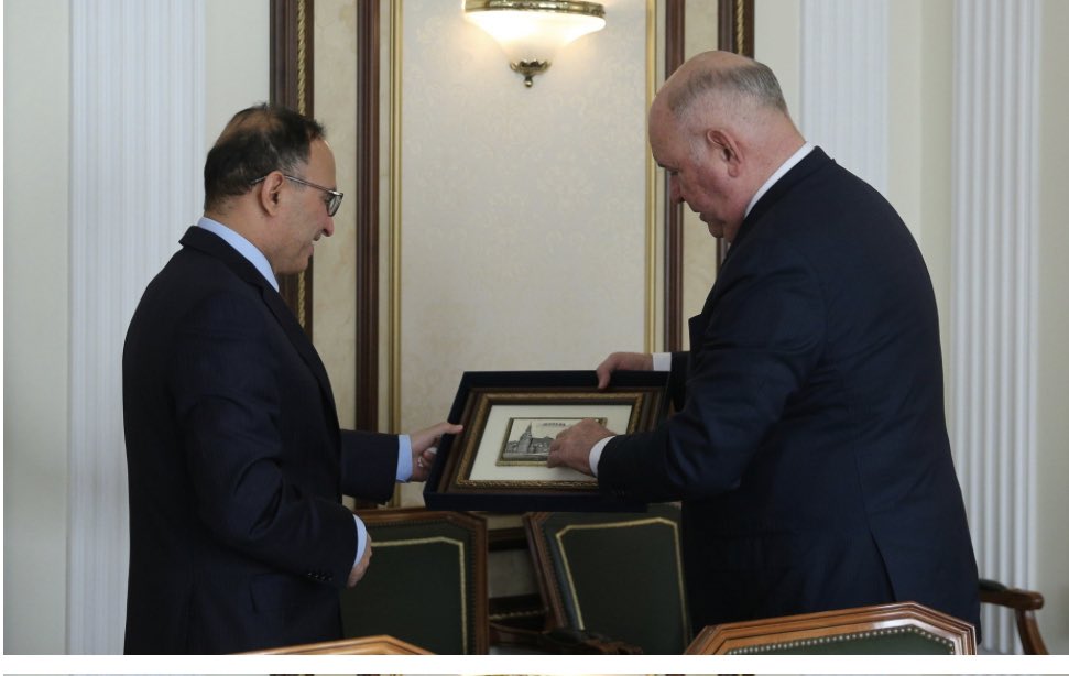 السفير منصور العتيبي يجتمع برئيس لجنة العلاقات الخارجية في المجلس الفدرالي السيد / كراسن 
لبحث القضايا ذات الاهتمام المشترك