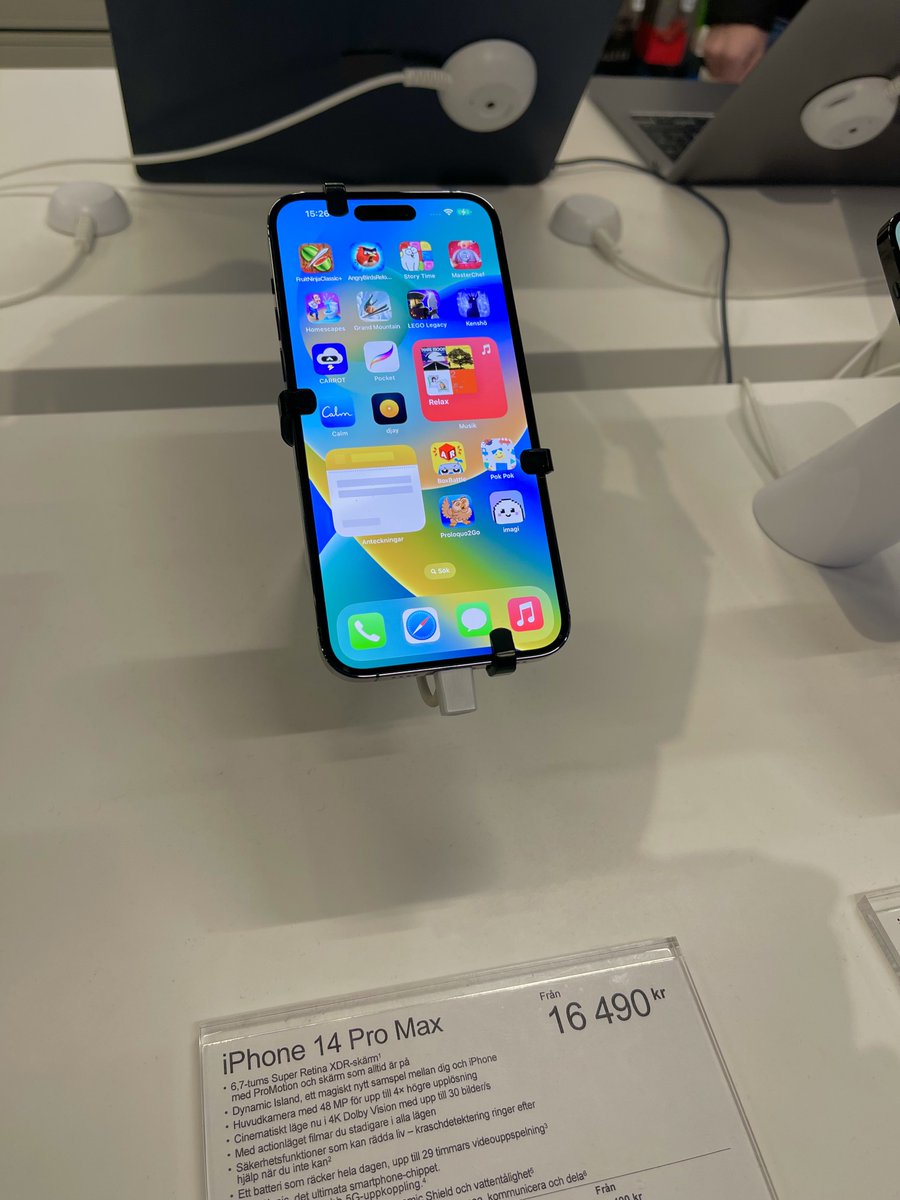 saw the <a href="/imagilabs/">imagi</a> app at the apple display table today 👀