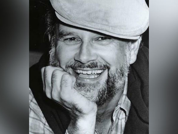 ani_digital's tweet photo. Emmy-winning writer Gene Perret passes away at 85

Read @ANI Story | https://t.co/Ramxd90Csk
#GenePerret #Emmywinningwriter #TheCarolBurnettshow https://t.co/8qz9788xLM