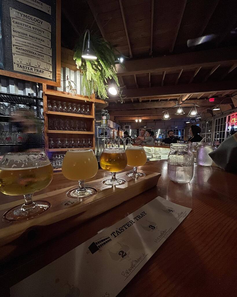 Of course we couldn’t go through Astoria without a stop at <a href="/fortgeorgebeer/">Fort George Brewery 🍺</a> for a couple beers……and some more chowder. 

Haven’t heard of Fort George? Well, that’s entirely possible because they proudly only distribute their beer to the Pacific Northwest. 

With amazing IPA’s…