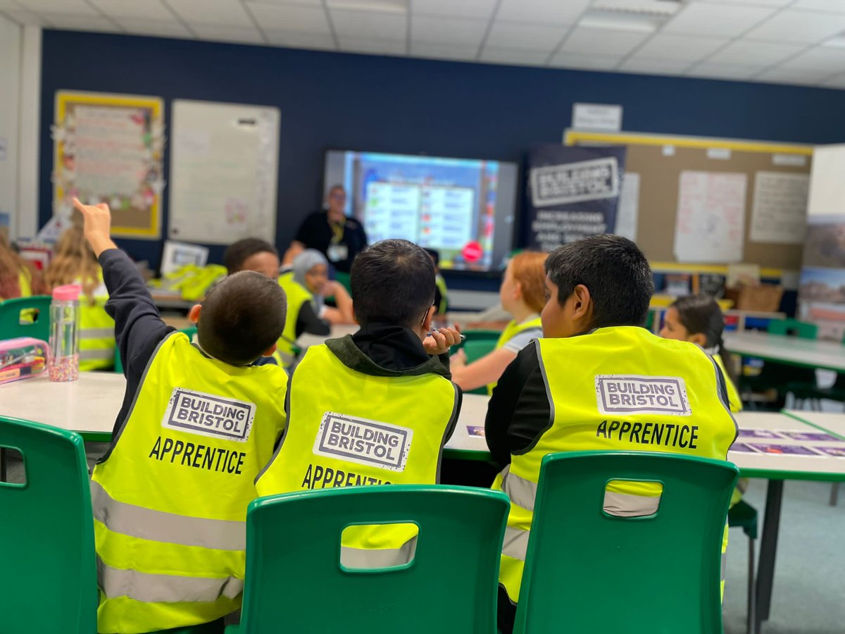 Thank you to Bristol City Council and Wimpey for spending the last two afternoons with our year 6 classes. The children learnt about environmental awareness when house building and the wide range of jobs within the construction industry. @TaylorWimpey @BristolBuilding