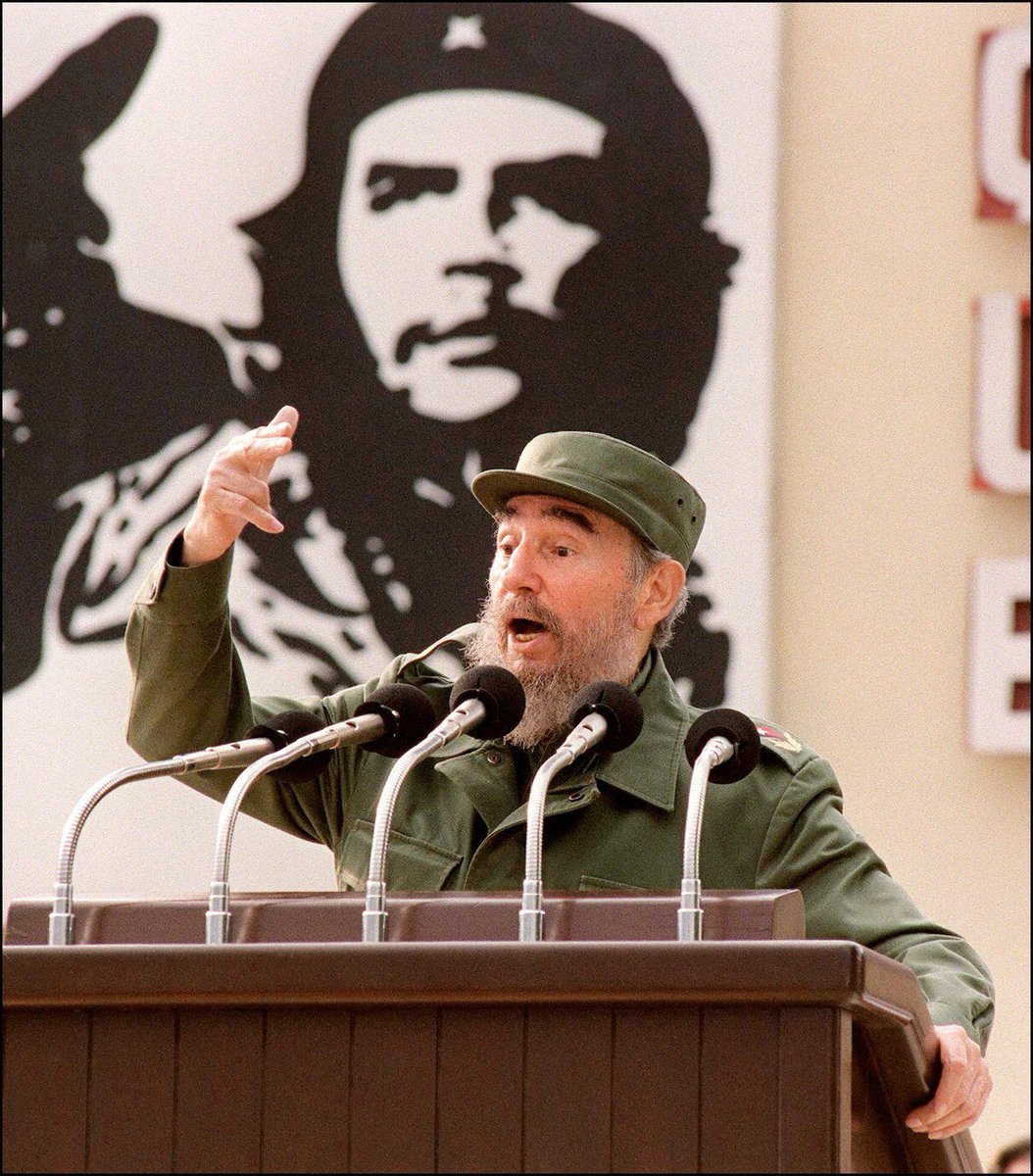 Yo sé que cuando un pueblo está unido como este y tiene fe y tiene hombres que no lo van a traicionar, es un pueblo invencible; y que a la Revolución nada ni nadie podrá vencerla” #FidelPorSiempre #FlorenciaVaConTodos #LatirAvileño