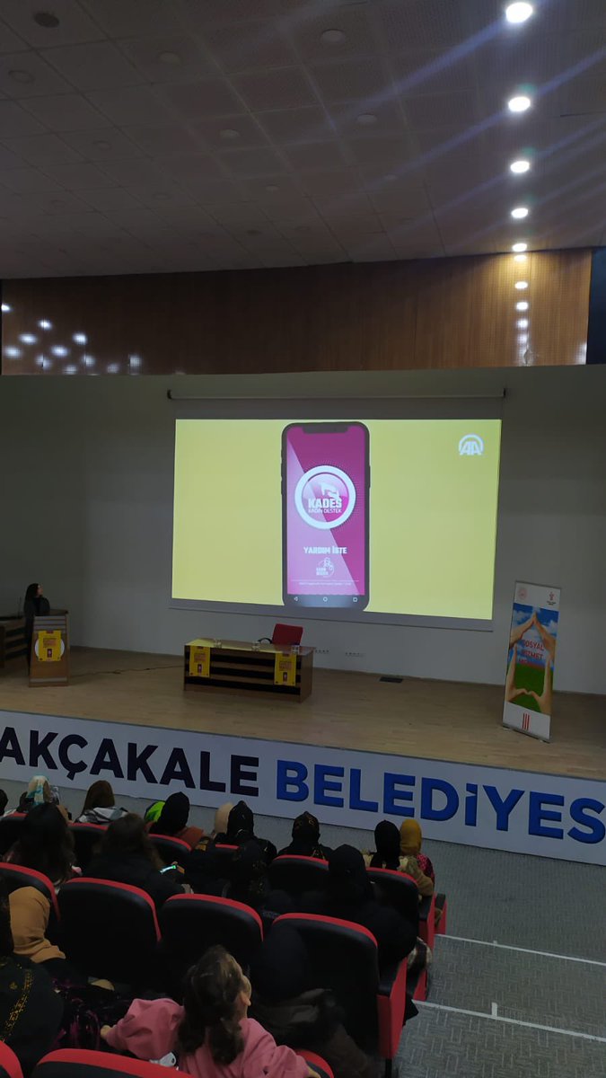 AkcakaleShm's tweet photo. 25 Kasım Kadına Yönelik Şiddete Karşı Uluslararası Mücadele Günü kapsamında Akçakale Sosyal Hizmet Merkezi tarafından düzenlenen programda; Pedagog Meryem GÜLTEKİN tarafından  "AİLE İÇİ ŞİDDET " temalı konferans verildi. Programda katılımcılara,  KADES uygulaması anlatıldı. https://t.co/U9JgfzFQzU