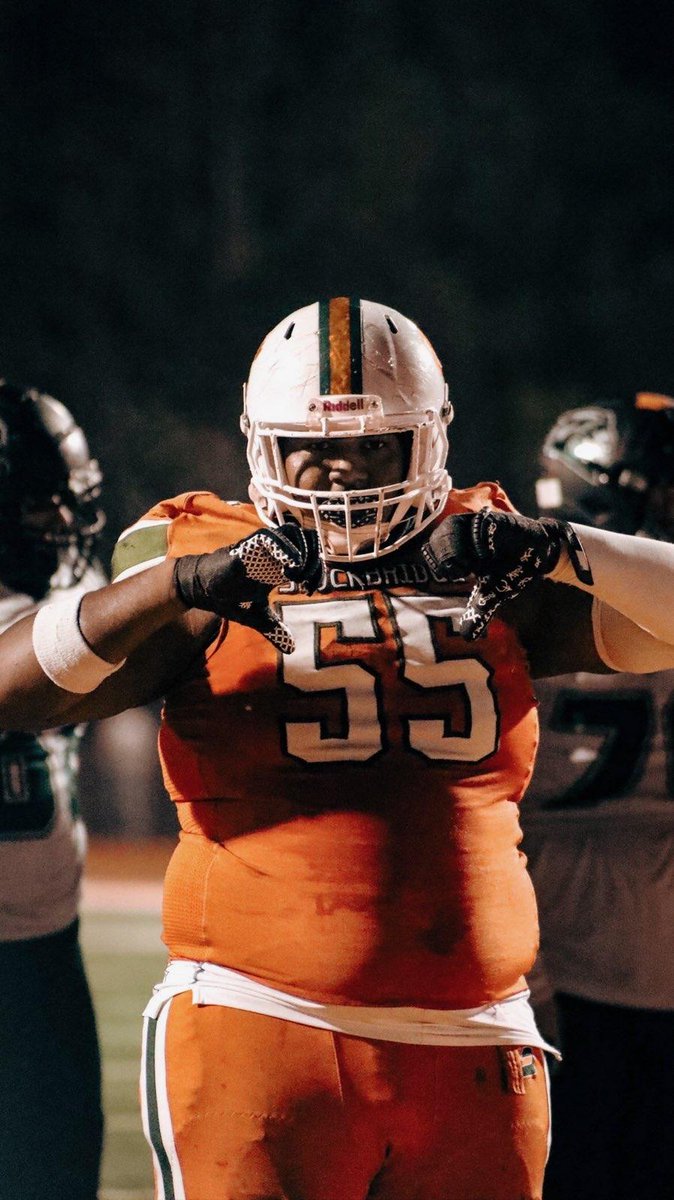 deewebb2920's tweet photo. Round 3 Benedictine vs Stockbridge at Stockbridge High school 7:30 be there for the rumble in the jungle 🐅🏈💪💯 https://t.co/WUEtNT6UTs