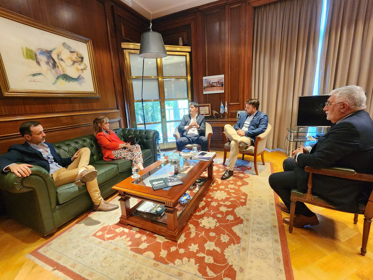 🤝 Acompañamos la Asamblea anual de <a href="/FIRA_Arg/">FIRA</a> y recibimos a las nuevas autoridades para acordar acciones conjuntas en favor del desarrollo y fortalecimiento del sector inmobiliario #pyme a nivel nacional.

#EsConLasPymes
