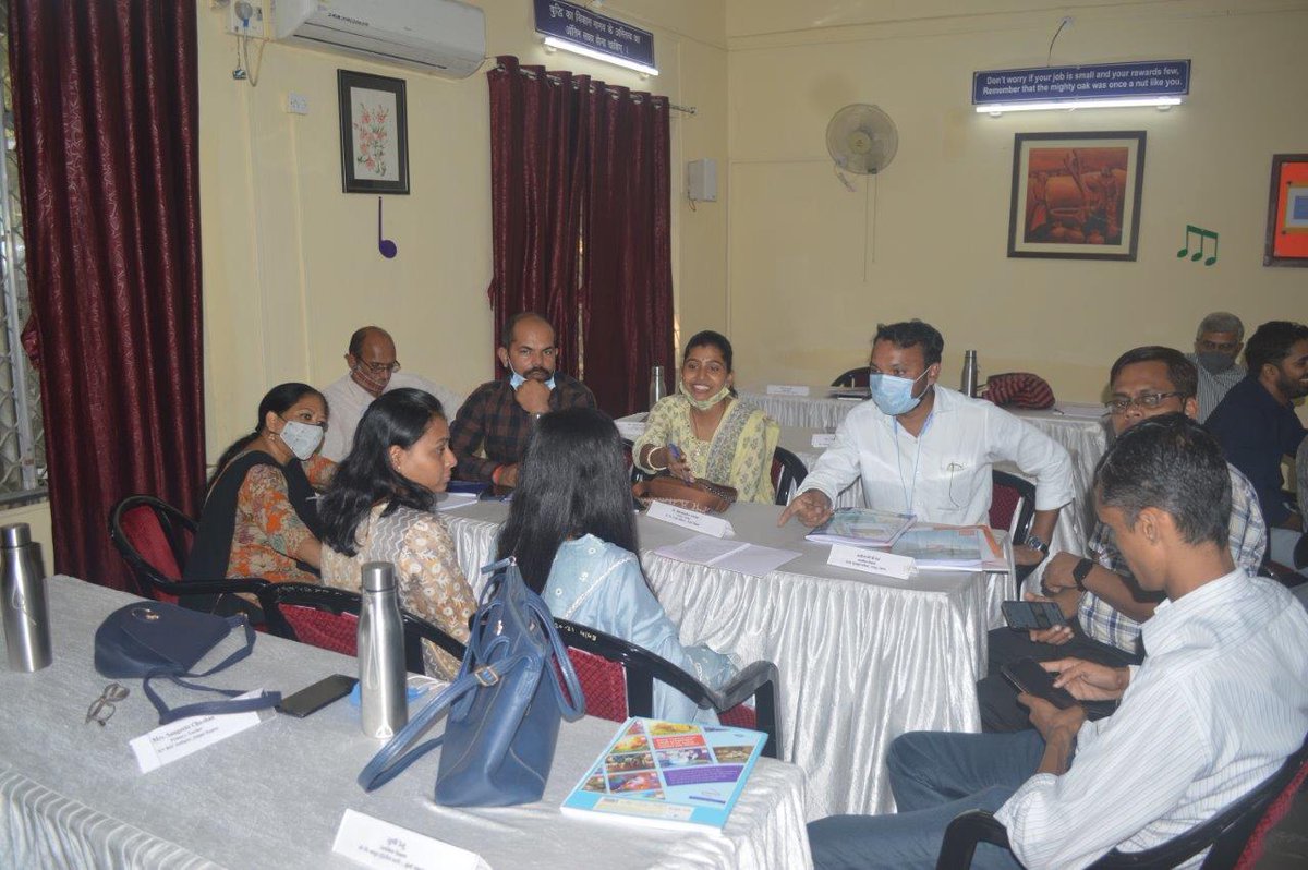 PriyatamPrimary's tweet photo. 3Days #Workshop on 
#Assessment Practices for #Constructive Learning...
 @ZIETMUMBAI 
@KvAurangabad @KvsMumbai 
#joyful_Learning https://t.co/guAZFXn8tC