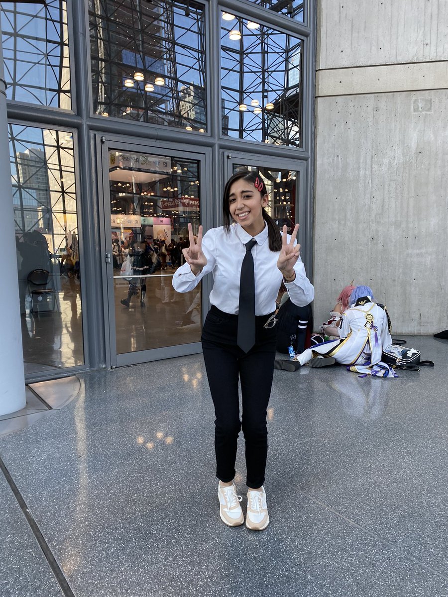 wallflowerjac's tweet photo. so I went to Anime NYC this year! Franky, Kobeni and support for @theotakuacademy ☺️ what a blast! #AnimeNYC https://t.co/KHuEbkHX9T