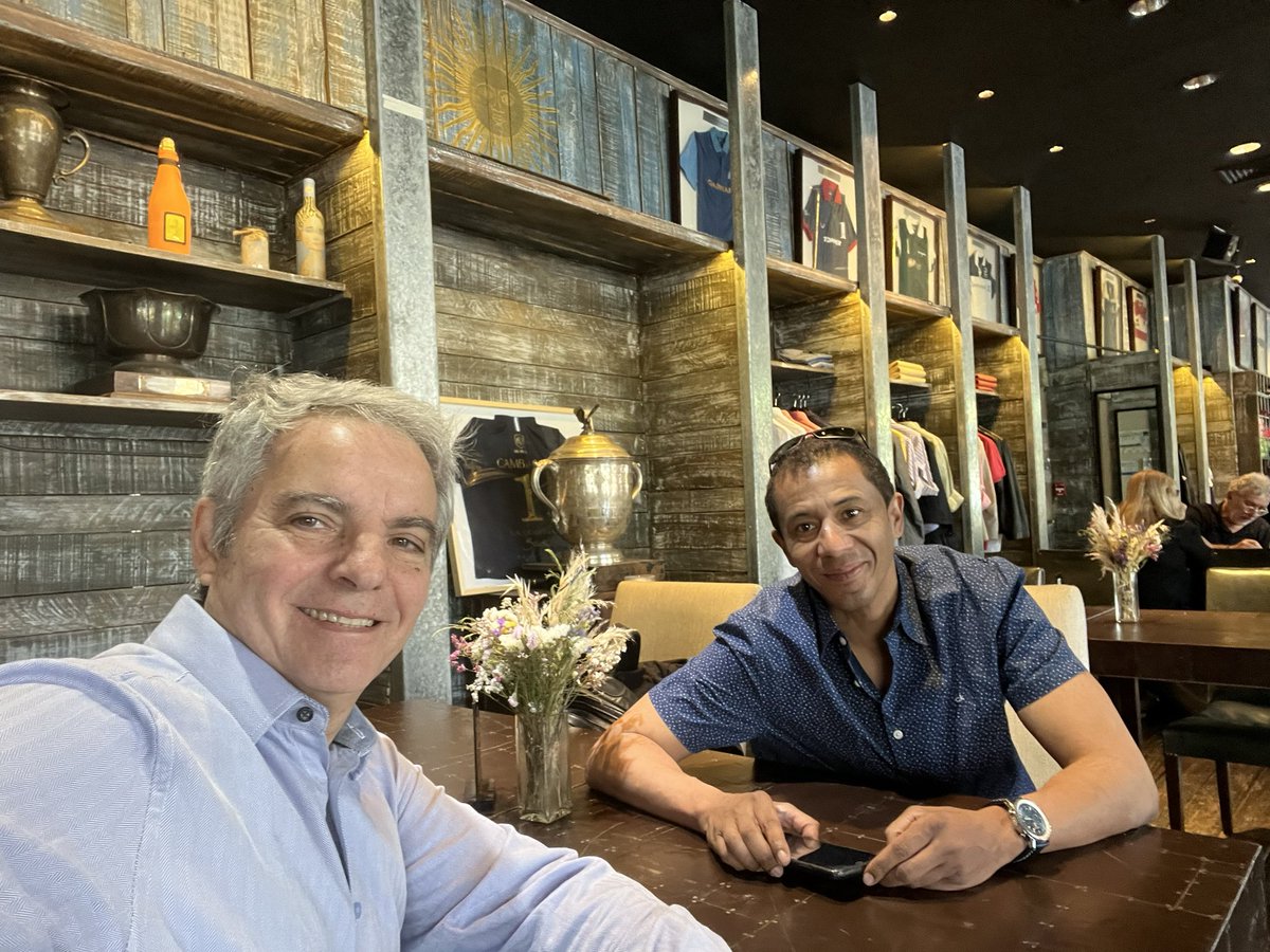 Fabio Leiro (@fleiro) on Twitter photo Excelentes momentos con <a href="/caycedomarula/">Antonio Caycedo-Marulanda MD, MSc.</a> en su visita para el Congreso Argentino de Cirugía. Gracias amigo por compartir tu experiencia, y sobre todo por tu amistad Excelentes momentos con <a href="/caycedomarula/">Antonio Caycedo-Marulanda MD, MSc.</a> en su visita para el Congreso Argentino de Cirugía. Gracias amigo por compartir tu experiencia, y sobre todo por tu amistad