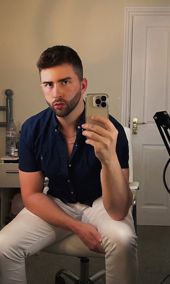 James Aston on Twitter "😳"