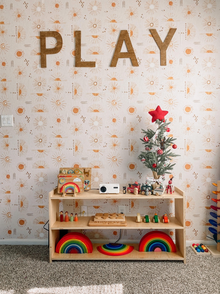 VankyoOfficial's tweet photo. Have a fun Christmas movie night with #Vankyo to bring magic to your holiday! 
.
#movienight #chrismas #xmas #christmasdecor #christmastree https://t.co/wT7vwT6ytV