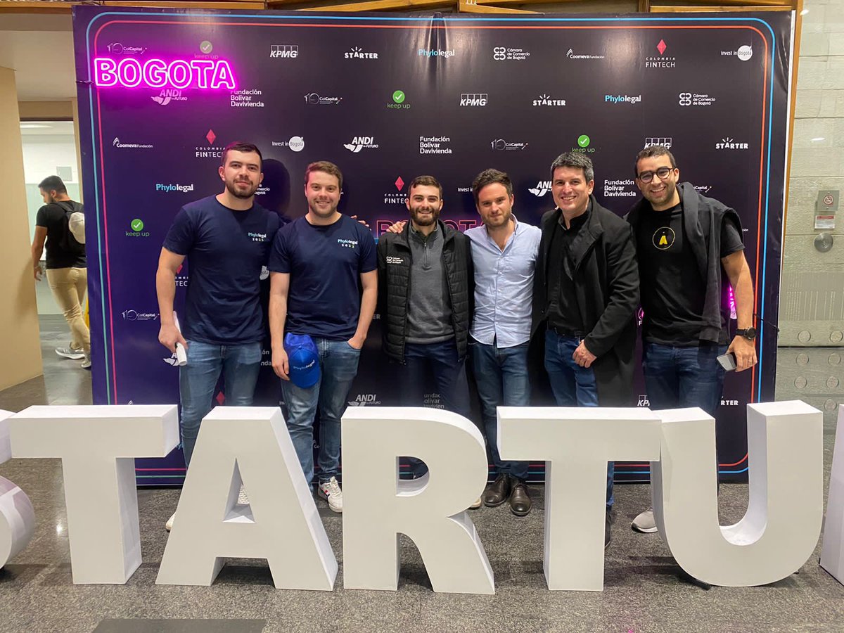 En la <a href="/camaracomerbog/">Cámara de Comercio de Bogotá</a> creemos en el poder transformador que puede tener la tecnología en la sociedad. Por eso nace #BogotáStartupNights, la fiesta de fin de año del ecosistema emprendedor. Gracias <a href="/starter_company/">Starter Company 🚀</a> y <a href="/PhyloLegal/">Phylo</a>! Que  gran evento!