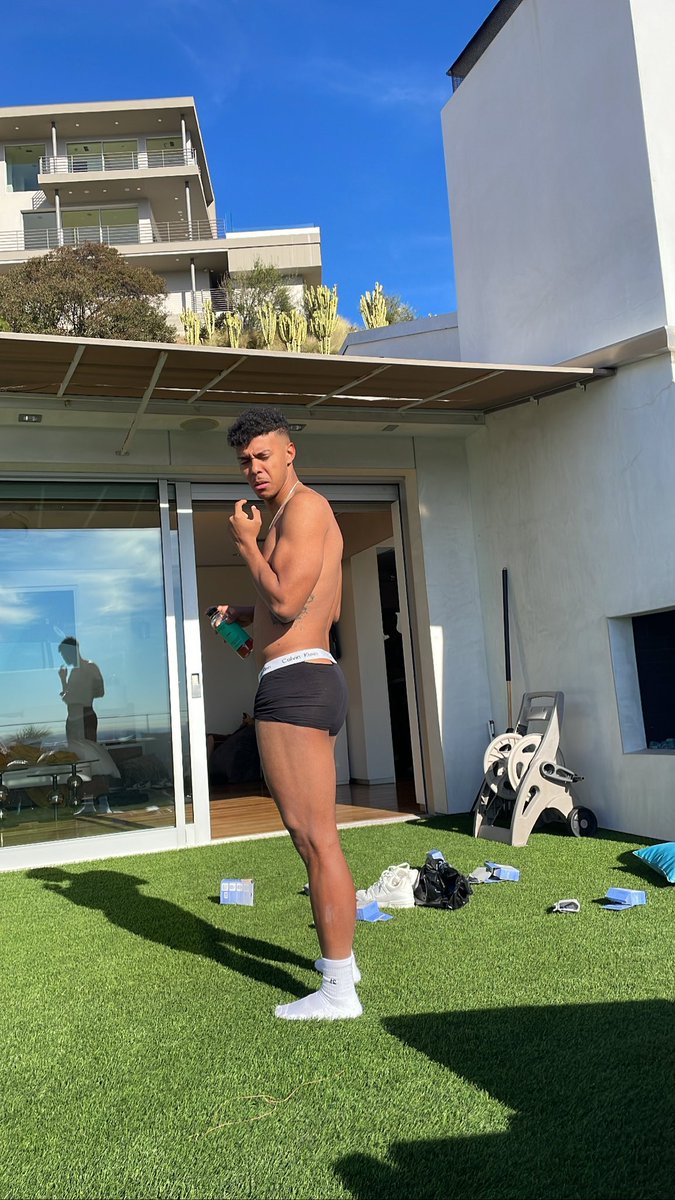 Elias Nerlich tweet media