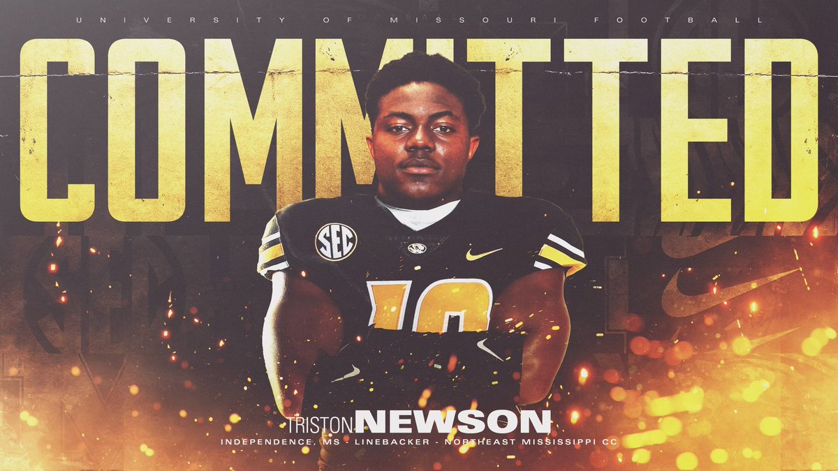 Triston500's tweet photo. Committed🙏
Thankful🖤💛
@CoachGDavisFB @CedShell @CoachDjSmith @CoachDrinkwitz @MizzouFootball #AGTG🙏 #LBZOU https://t.co/uqlFJuzOwe