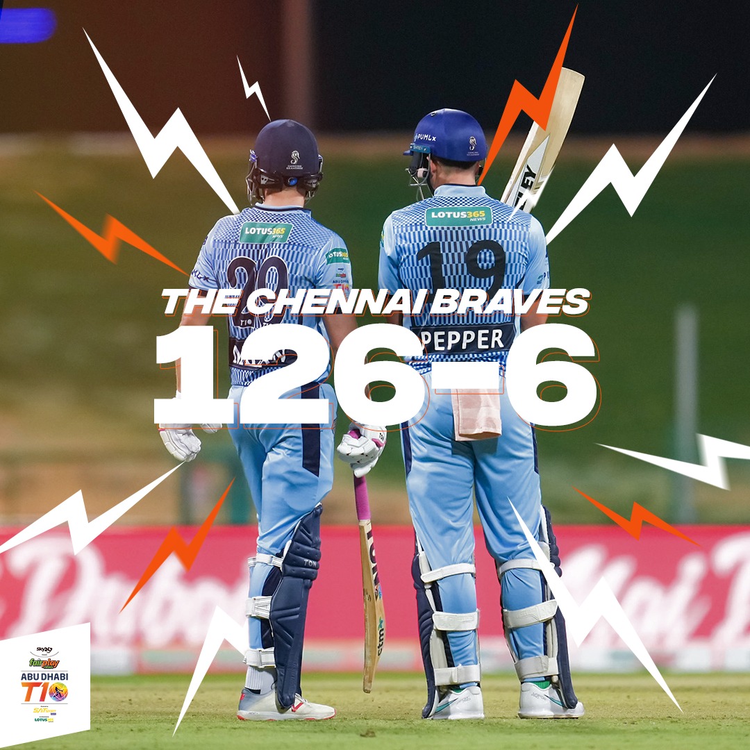 T10League's tweet photo. A late flurry of boundaries from @chennaibravesae puts the game in the balance 💪💥

@banglatigers.official require 1️⃣2️⃣7️⃣ to win 🏏

#AbuDhabiT10 #InAbuDhabi #CricketsFastestFormat https://t.co/R5EM7Kj718