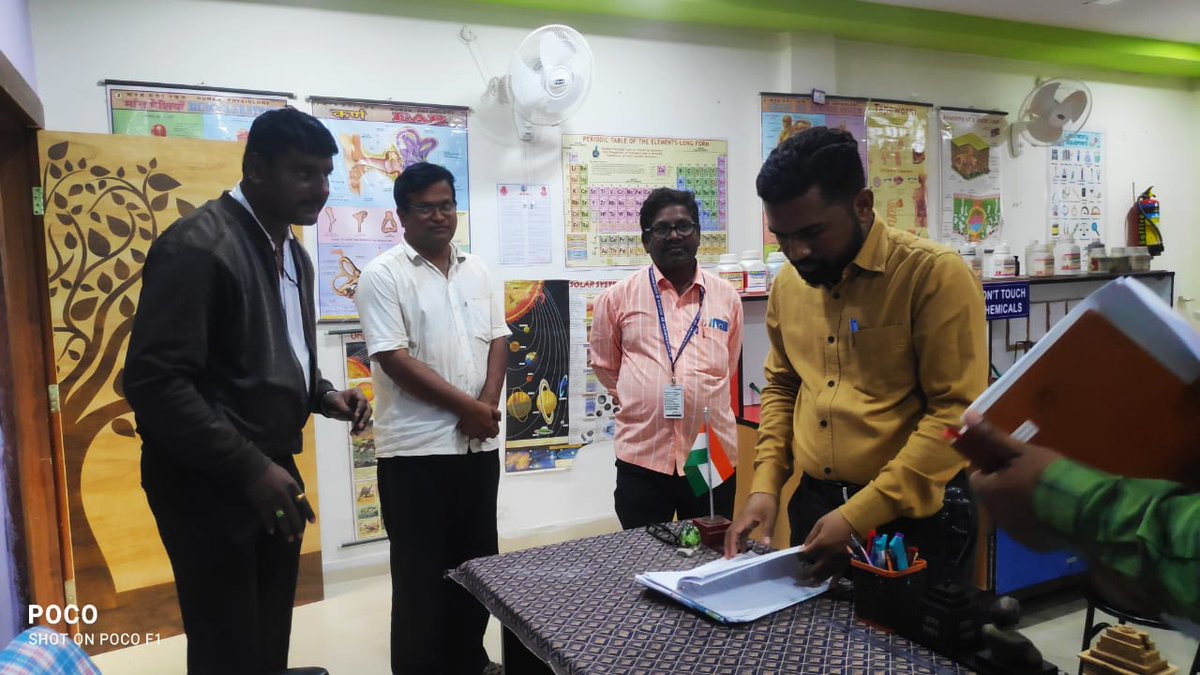 OSEPA_Official's tweet photo. Shri Anupam Saha, IAS, SPD, OSEPA is monitoring the activities under High School Transformation programme under 5T initiatives and Learning Recovery Programme (LRP) in schools of Jeypore Block of Koraput. https://t.co/4CwIV2CewO