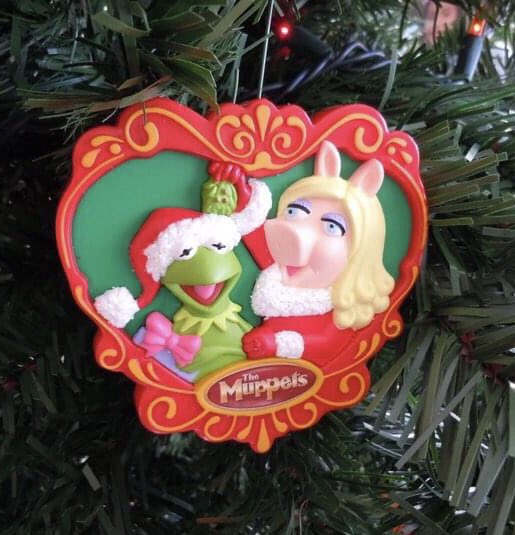 MuppetProfiles's tweet photo. Let the Muppet holidays begin! #Christmas #Muppets #MuppetChristmas https://t.co/QmJgnZZdDZ