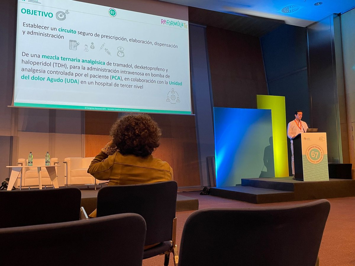 farpexhcsc's tweet photo. Gran jornada hoy en @67CongresoSEFH y orgullosos del trabajo en #equipo de @farmaciaclinico 

Muy grandes 🙌🙌

#ReEncuentroSEFH #farmacia
#hospital https://t.co/49GnnYJRu6