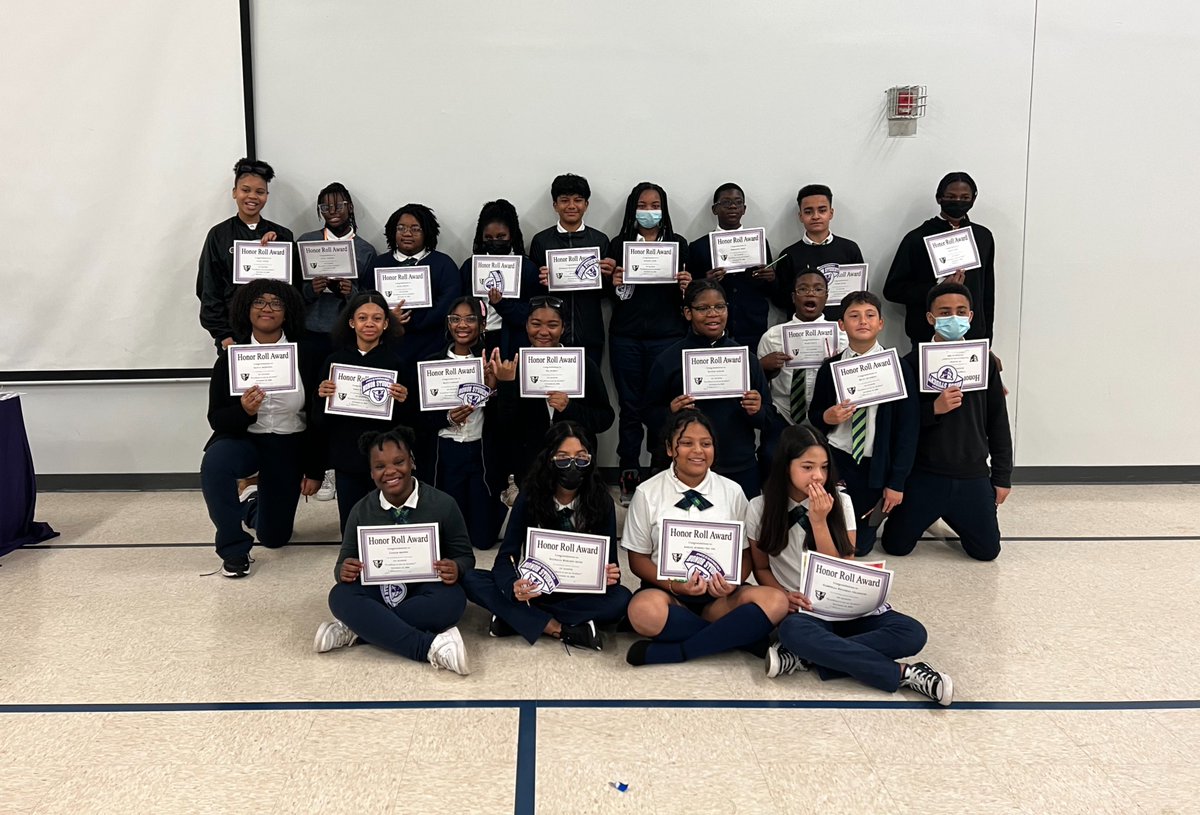 PreEminent_NHA's tweet image. Congratulations to our 6th, 7th, and 8th grade honor roll scholars! These students have been working hard all of first quarter and earned honor roll. Keep up the good work! #HonorRoll #ReadyForChallenge #ReadyForCollege #ReadyForLife
