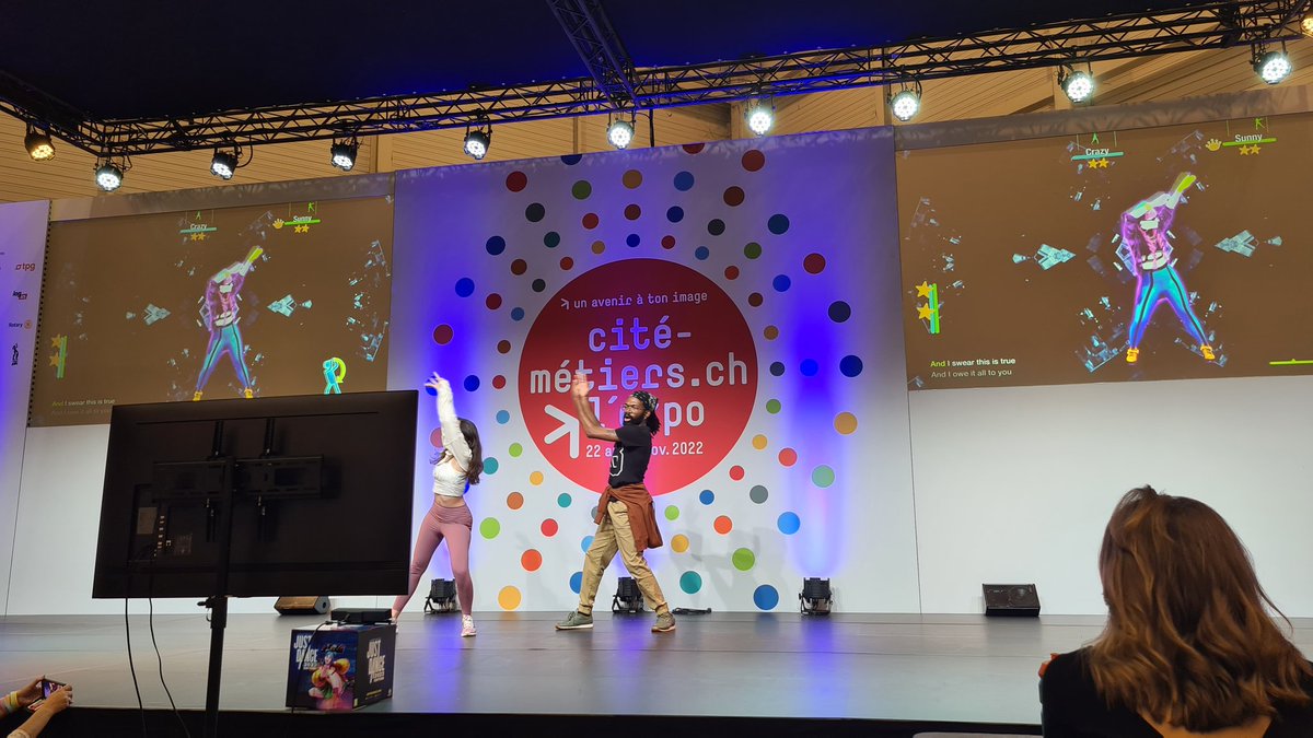 Geneva_ESPORT's tweet photo. Les demi-finales de Just Dance se jouent actuellement sur la scène à la Cité des Métiers 💫💃 https://t.co/3TdrfUwrTM