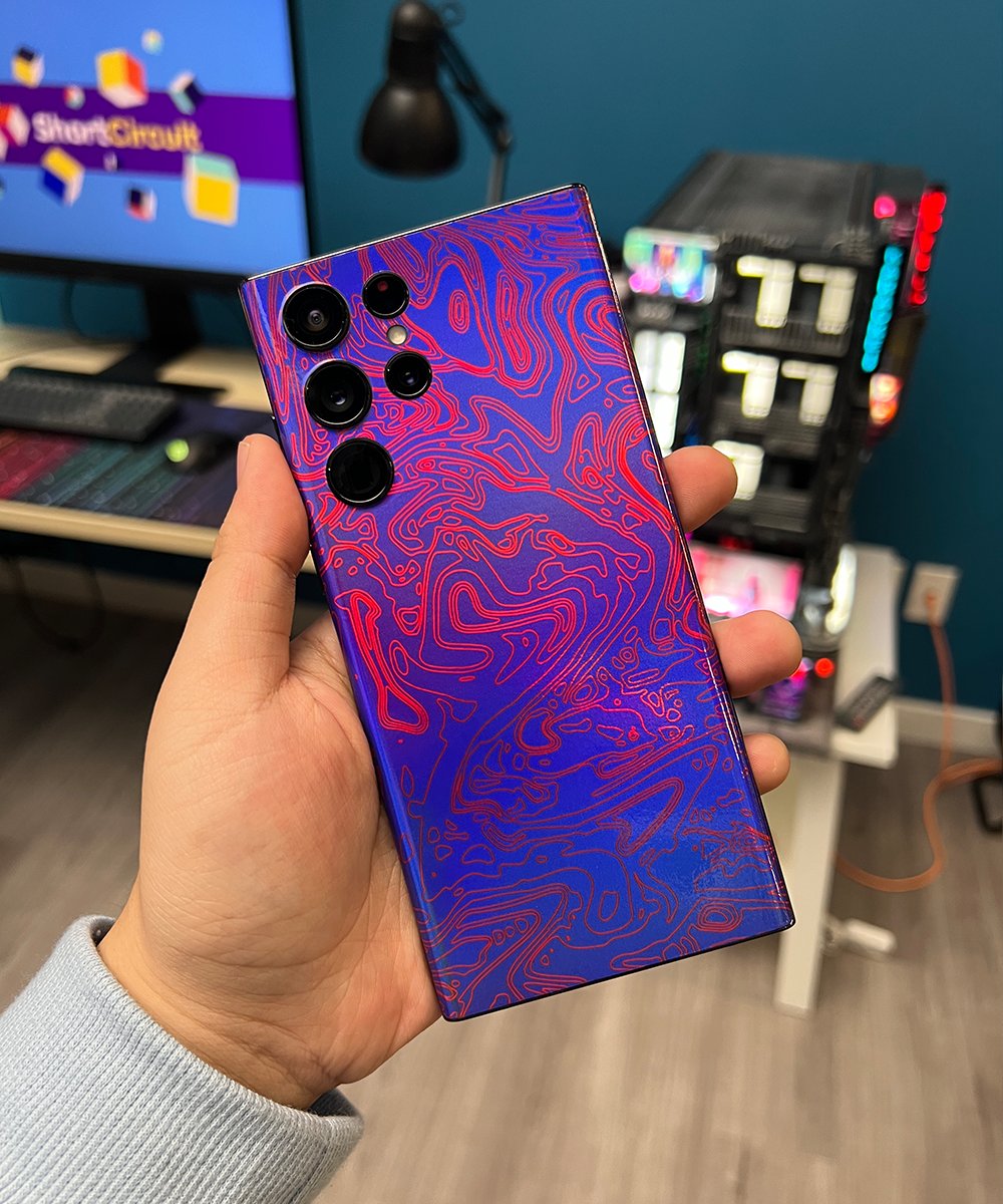 LinusTech's tweet photo. RT for Android
RT for iOS

Reply how much you think @dbrand paid for this product placement #sponsored https://t.co/LJlNGgZby8