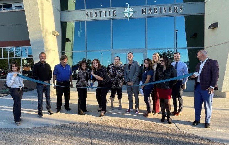 Austin from our office attended the ribbon cutting for the @PeoriaChamberAZ’s new office in the Seattle Mariner's building in Peoria, AZ. Congratulations!