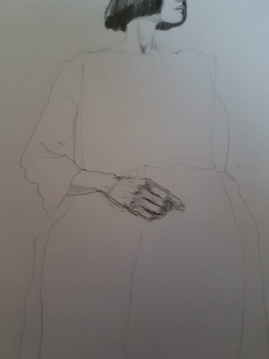 CarolineBrownA1's tweet photo. Still sketching. Just me n my pencil. Still confined to barracks and trying to stop myself going stir crazy. Hands are a very good distraction. Xx xx
#fridaydrawing #fridaysdrawings #draughtsmanship #draftsman #draftsmanship #draftswoman #draughtswoman #draughtsperson https://t.co/VstrA01v2T